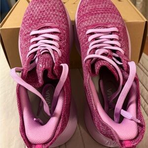 VIVA Women's Knit Pink Sneakers